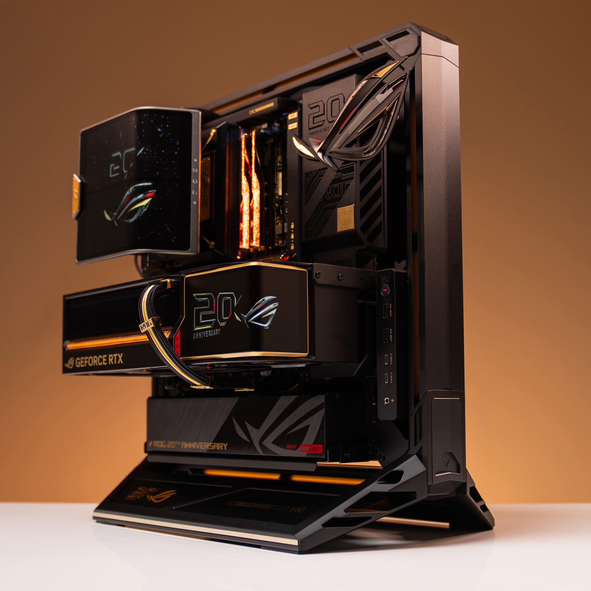 Ảnh minh họa combo sản phẩm ASUS ROG 20th Anniversary tại MYGEAR
